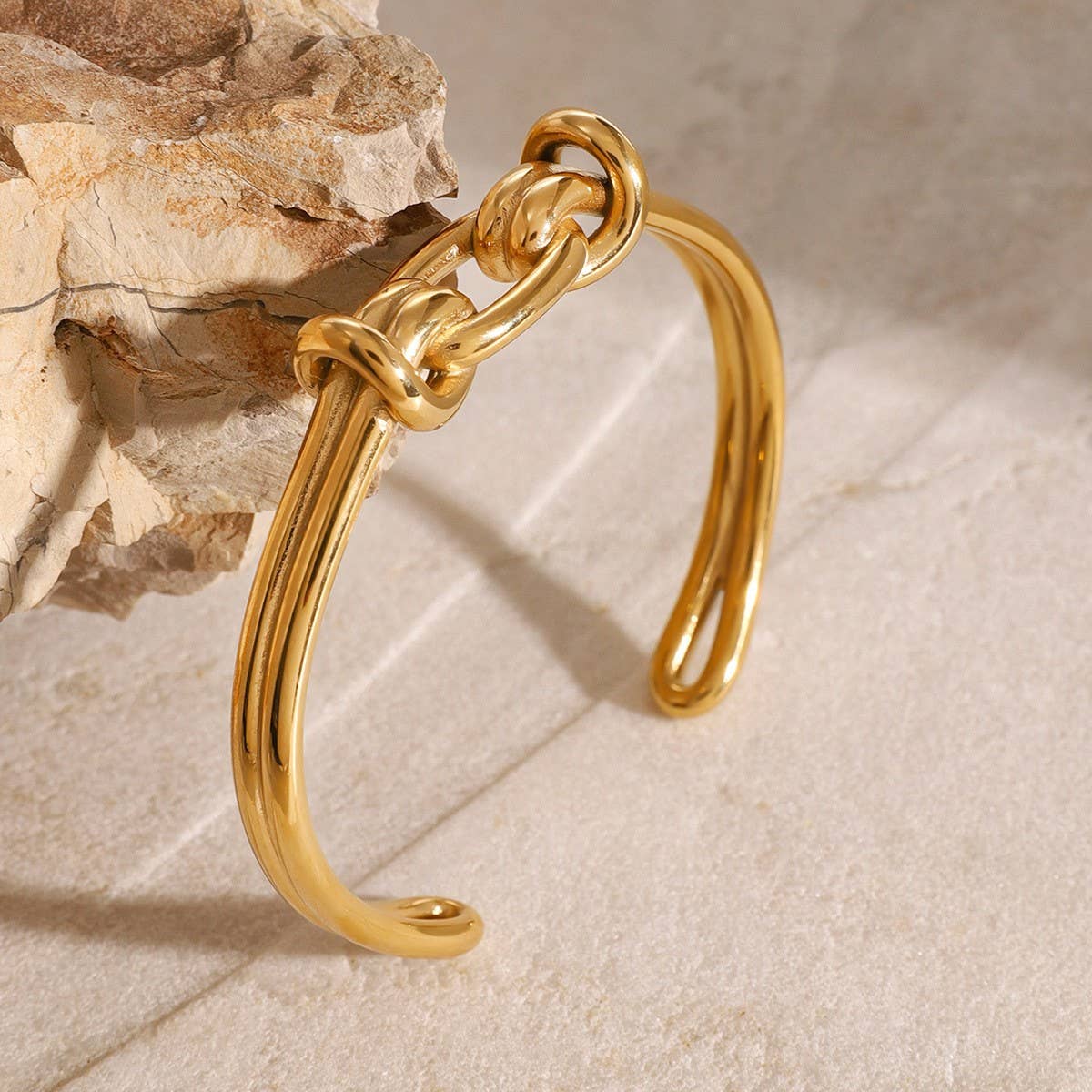 Vintage 18K Gold Double Knot Cross Rope Cuff