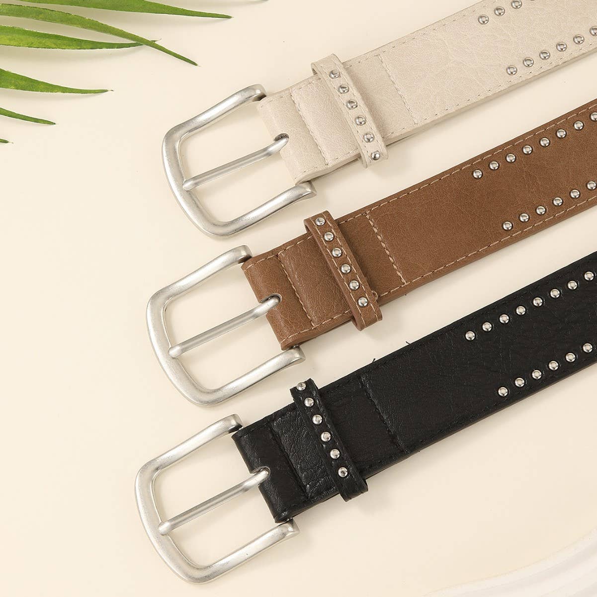 Double-row rivet trendy women's belt