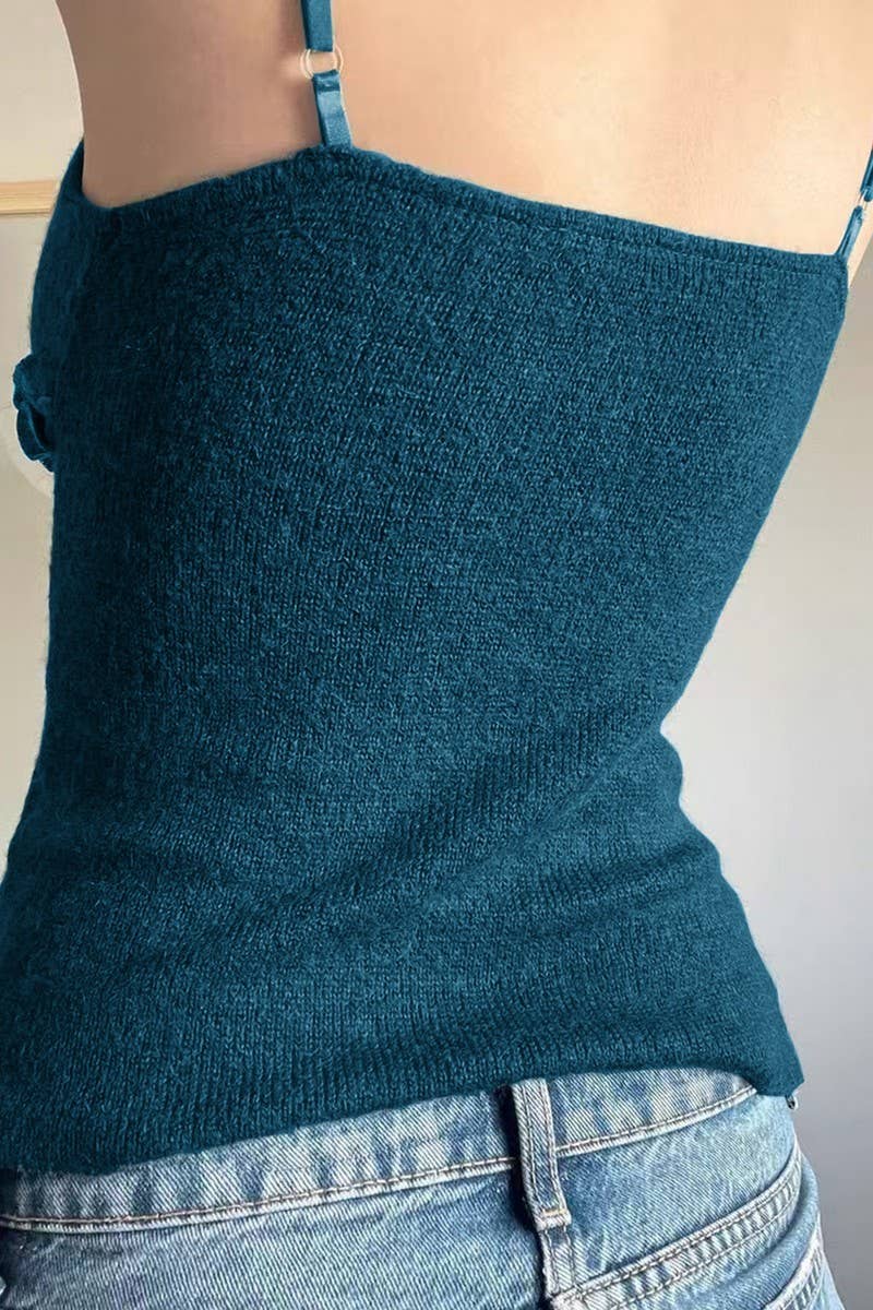 CWTHT0160_SOLID COLOR SLIM FIT FLORAL KNITTED CAMISOLE