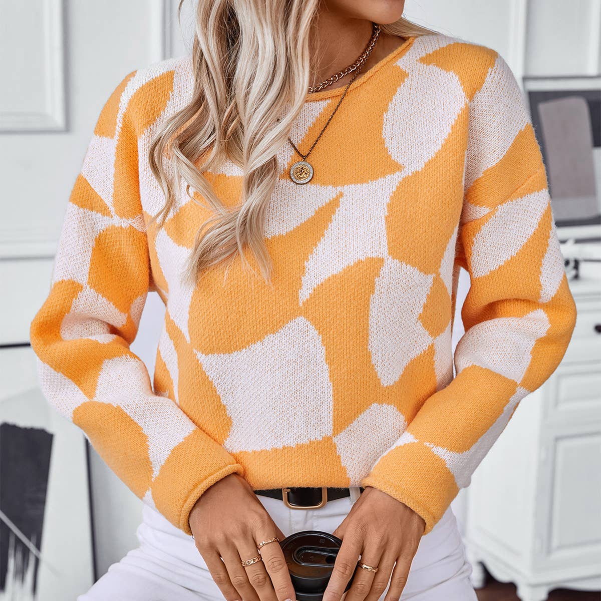 Color contrast crew neck pullover sweater