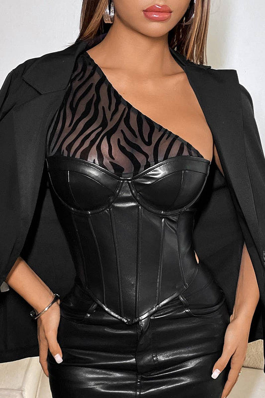 CWTTK0767_ZEBRA-PRINT HERRINGBONE ONE-SHOULDER LEATHER VEST