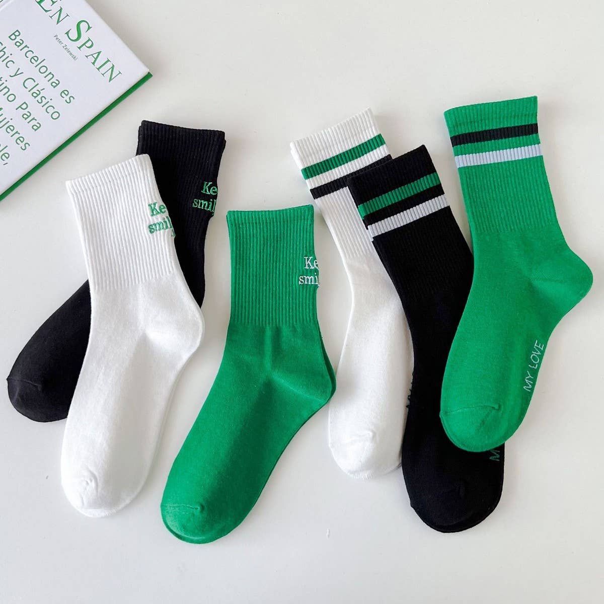 NEW STYLE COMFORTABLE COTTON EMBROIDERED SOCKS_CWMS1413