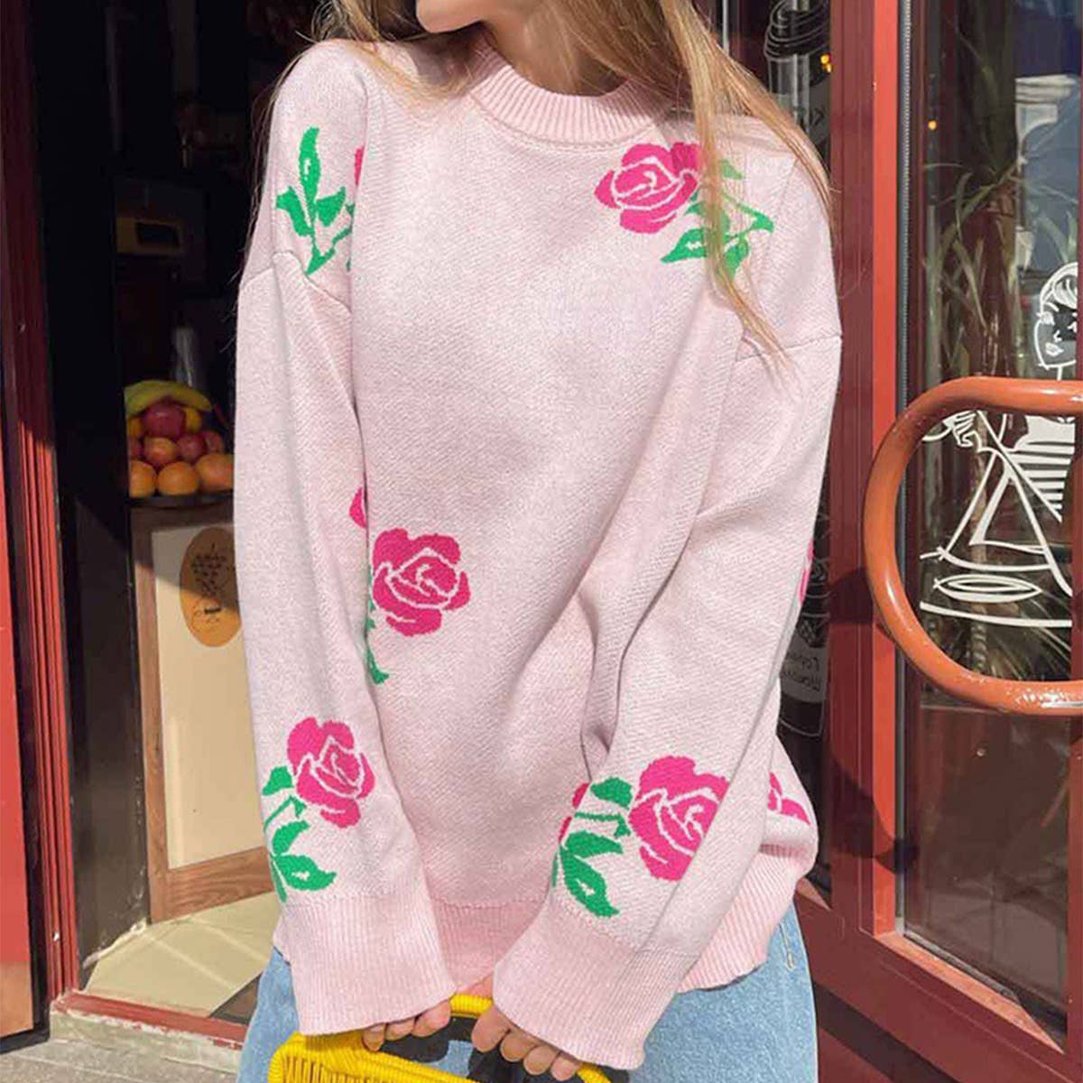 CREW-NECK ROSE JACQUARD LOOSE KNIT SWEATER