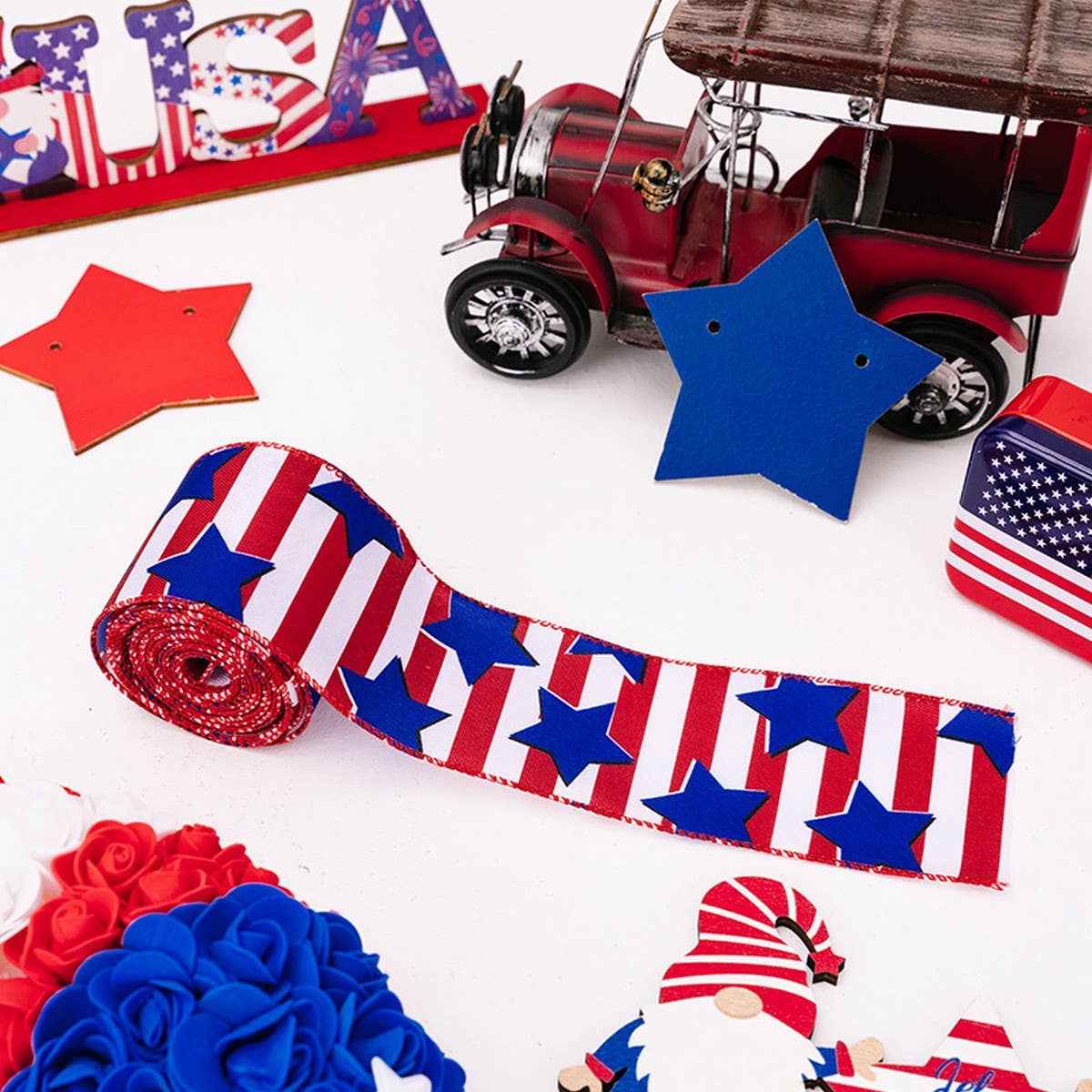 CWMM10215_INDEPENDENCE DAY FLAG RIBBON STARS PARTY DECOR