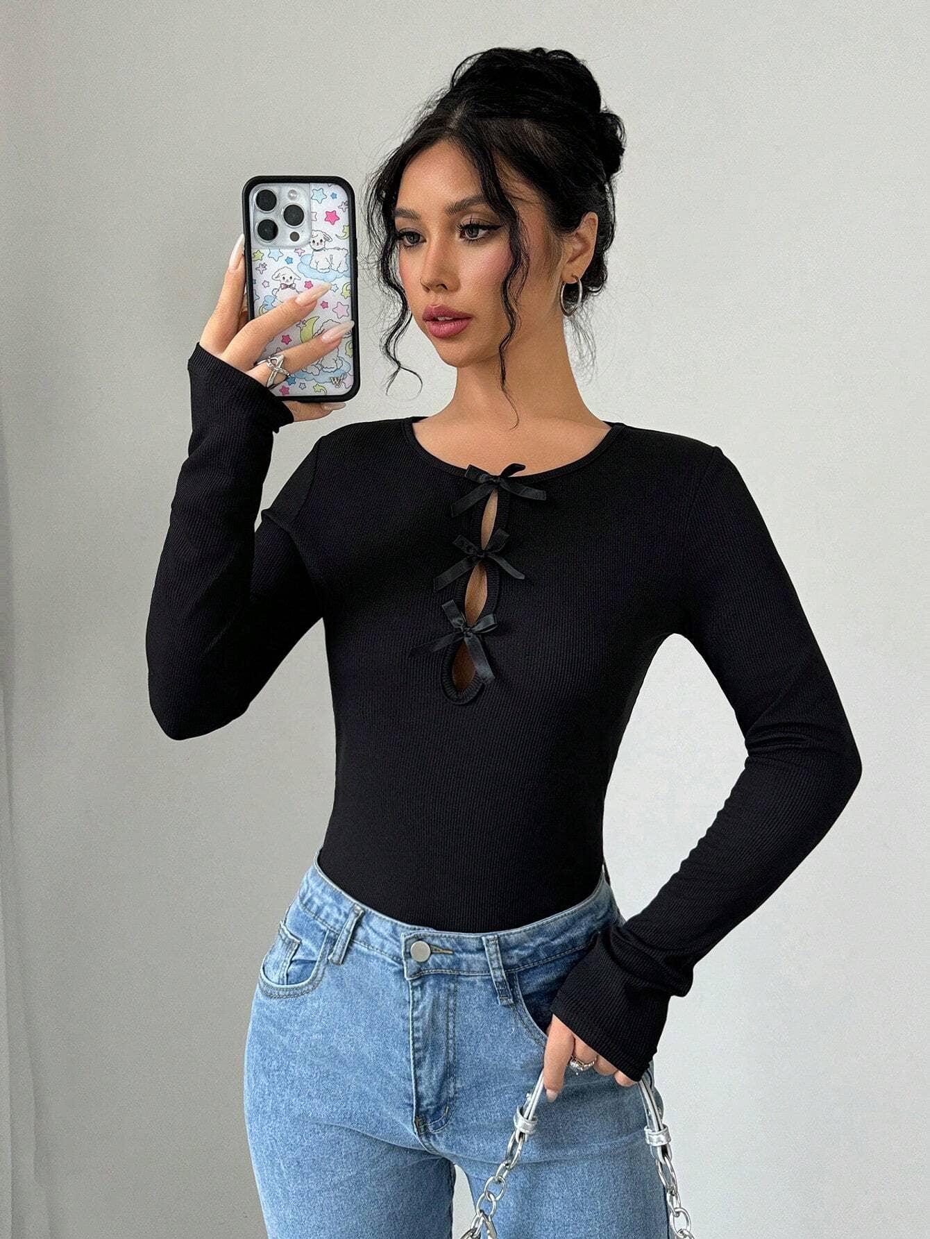 CREW NECK SLIM-FIT EVERYTHING WITH A BASE