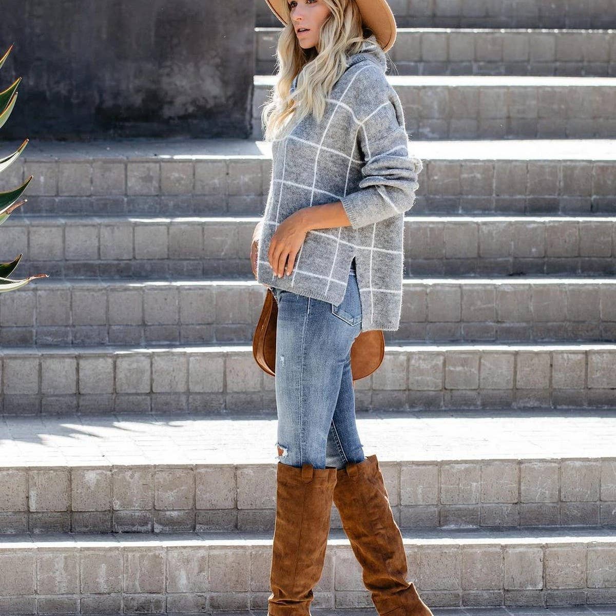 Check knit turtleneck sweater