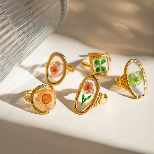 ROUND PRESERVED DRIED FLOWER RING