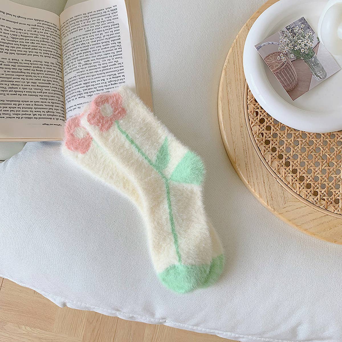 CASUAL PLUSH THICKENED MIDDLE TUBE SOCKS_CWMS0887
