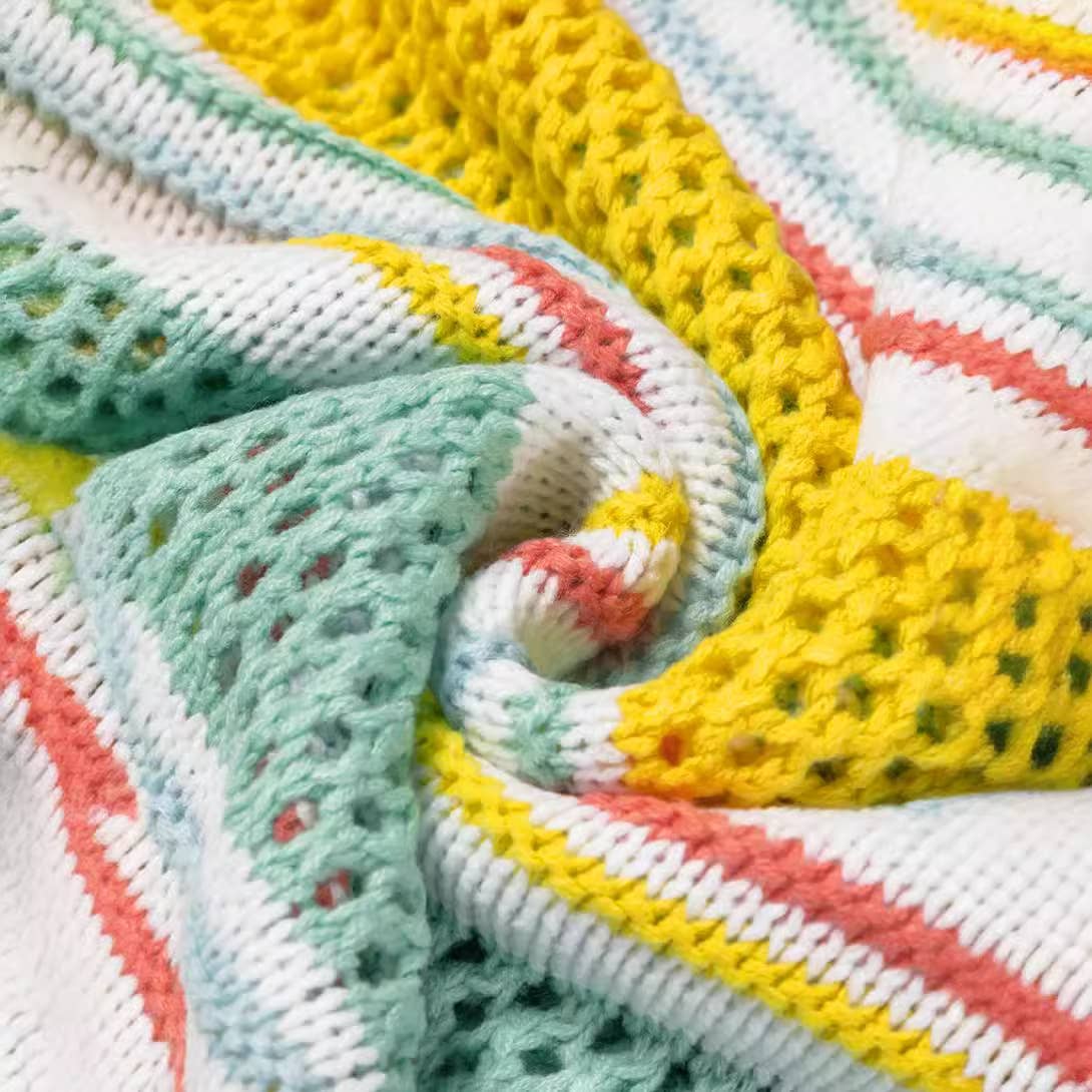 CUT-OUT PULLOVER WITH DOPAMINE MATCHING STRIPES