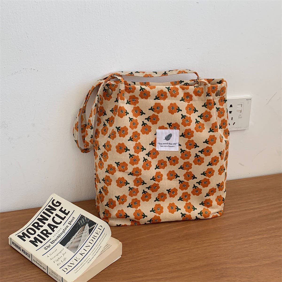 CWAB3899_CORDUROY SNAP-BUTTON LARGE-CAPACITY SHOULDER BAG