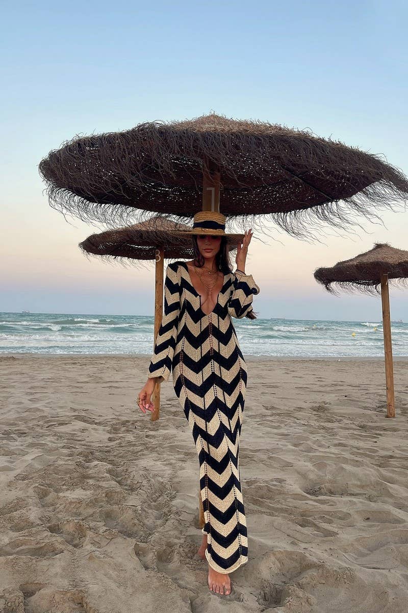 CWDMD4148_LONG-SLEEVED KNITTED ROUND NECK LACE HOLLOW DRESS