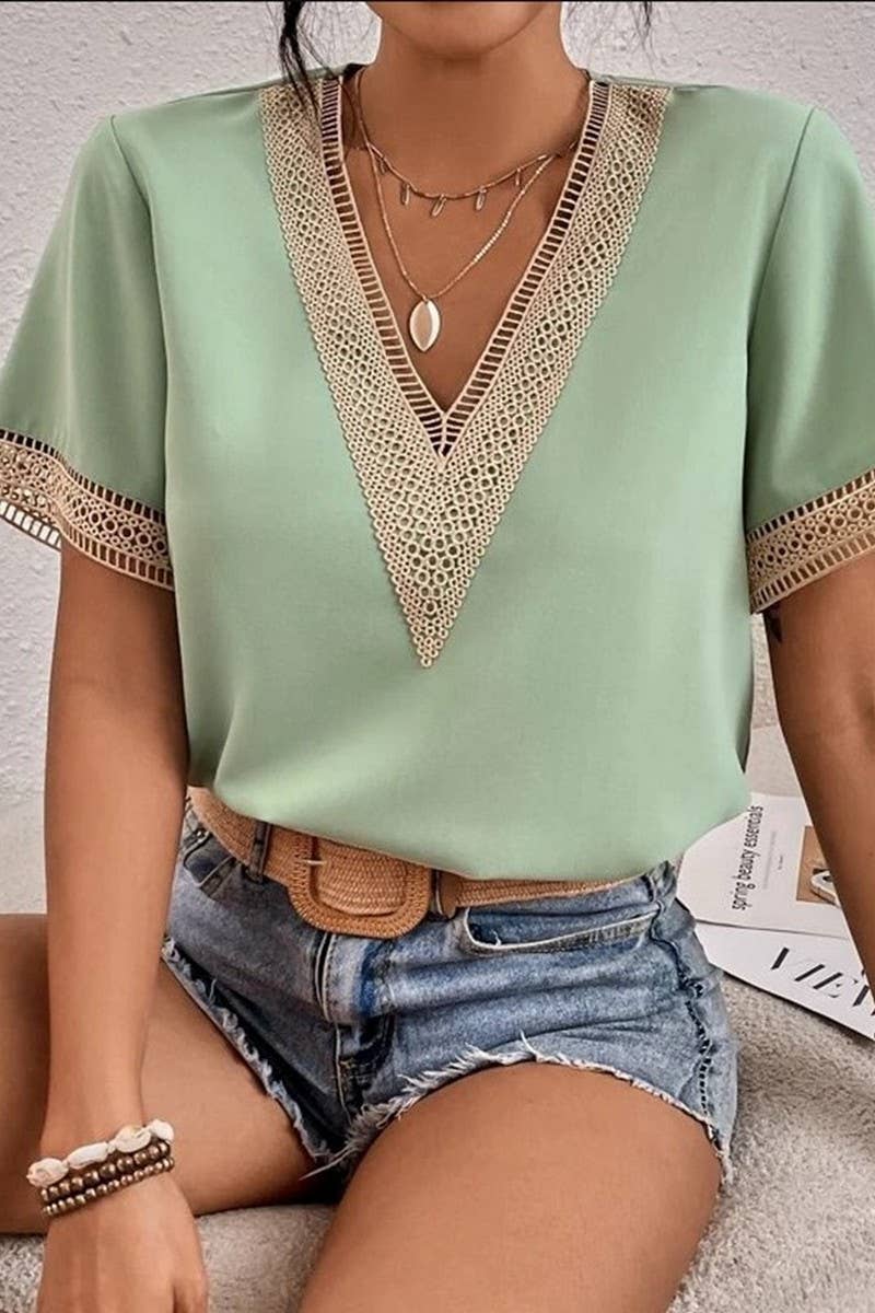 CWTBLS0826_V-NECK LACE CASUAL SOLID COLOR SHIRT