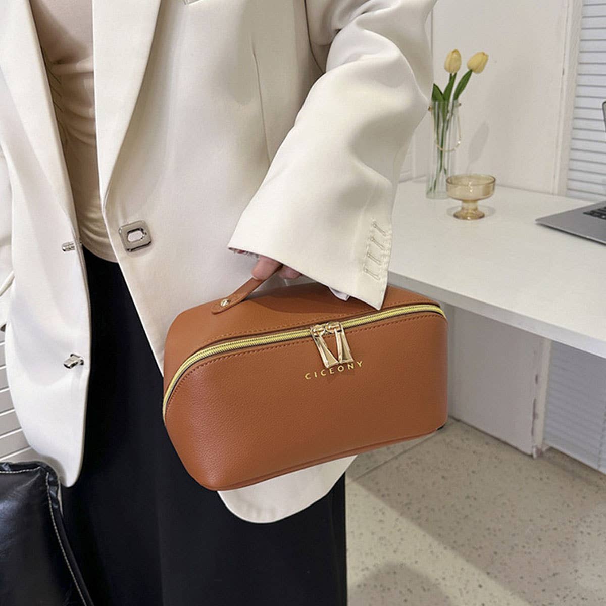 HIGH-END PORTABLE LARGE-CAPACITY COSMETIC BAG_CWAB4477
