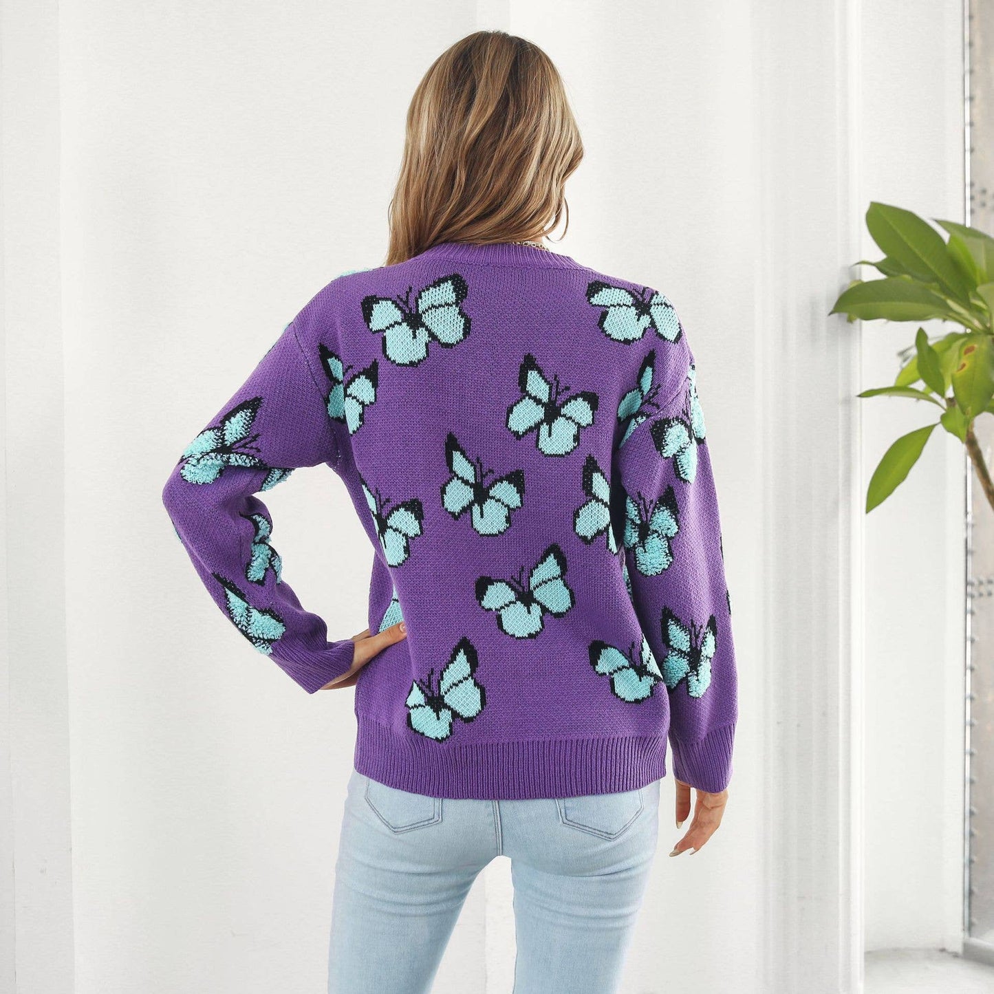 BUTTERFLY SWEATER WITH LOOSE CREW NECK PULLOVER