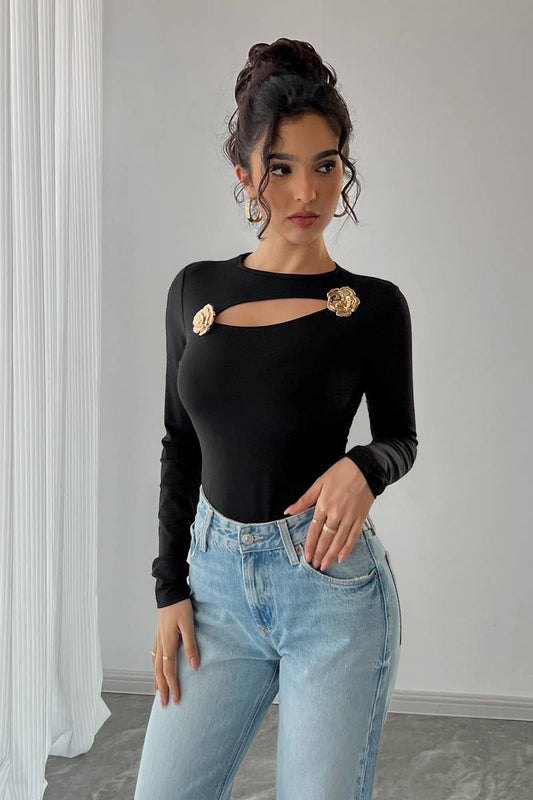 CWTBLL3933_BLACK CUTOUT ROSE GOLD METAL FITTED TOP