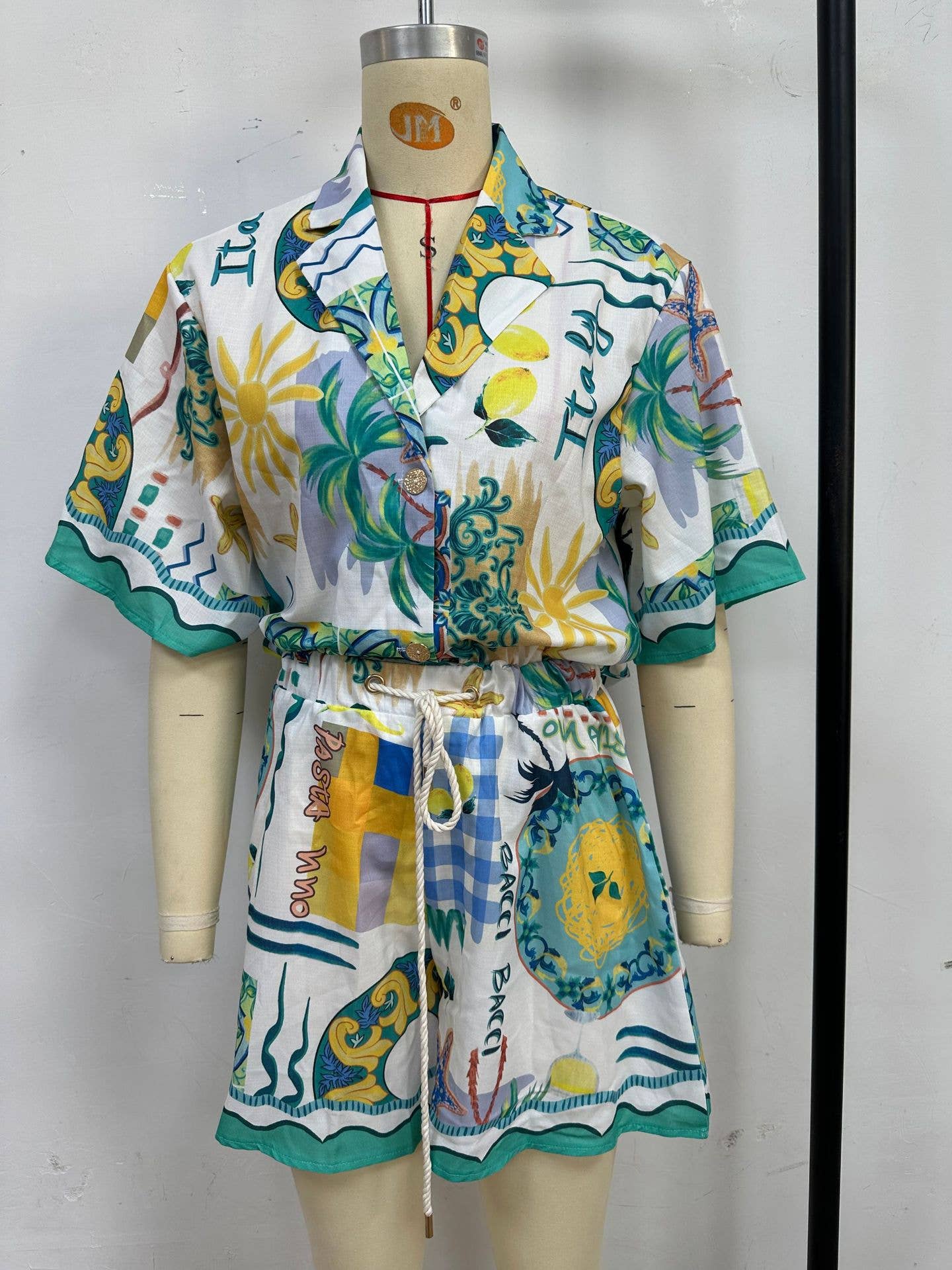 Casual,fashion and versatile lace wavy jumpsuit