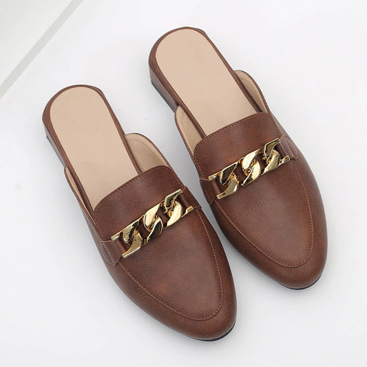 VERSATILE ROUND TOE PLUS SIZE MULES