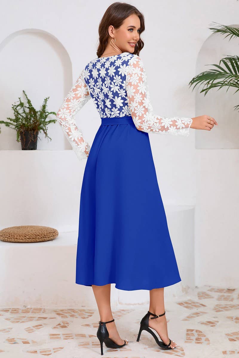 CWDMD3999_LACE-UP V-NECK LACE-TRIMMED CONTRAST DRESS