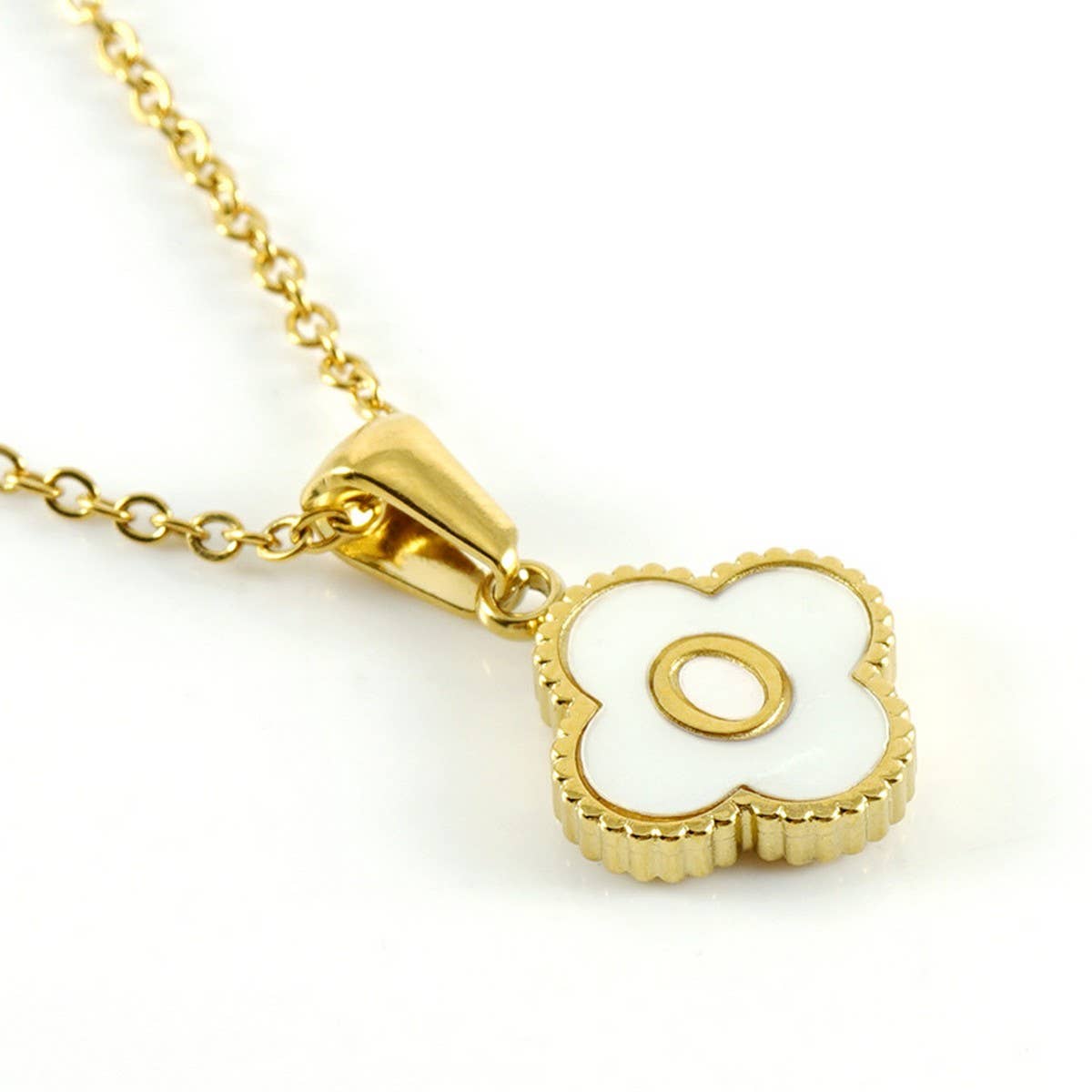 FOUR LEAF CLOVER 26 LETTER SHELL PENDANT NECKLACE