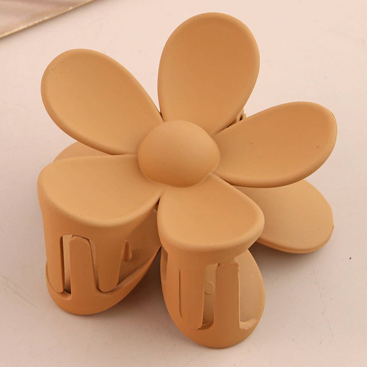 Matte Floral Hair Claw Clip ? Cute & Strong Hold_CWAHA0089