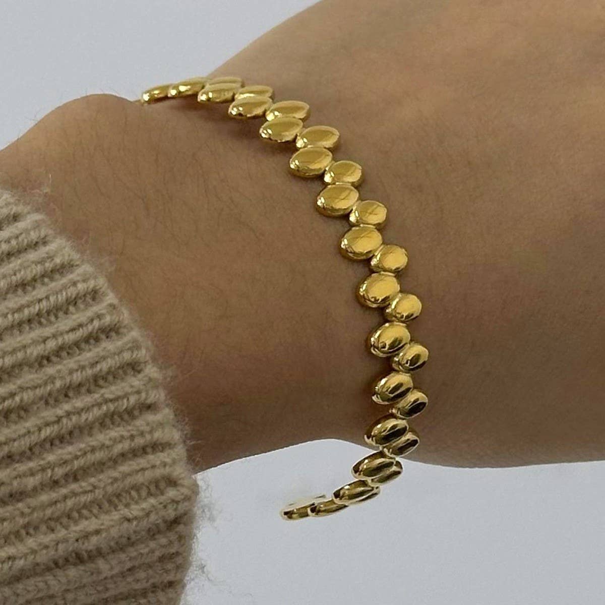 18K Gold Stainless Steel Oval Bead Cuff Bracelet_CWAJE4896