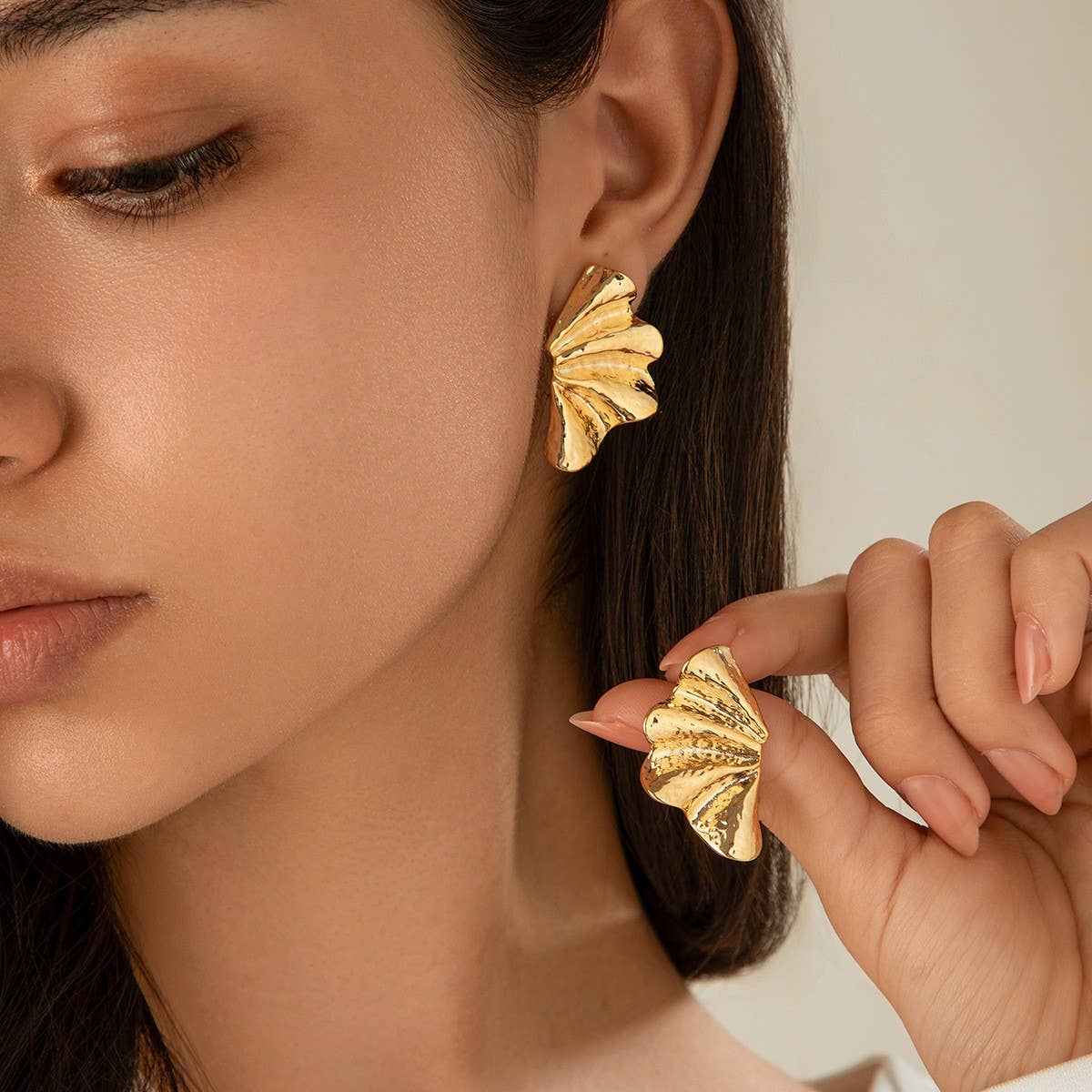 FASHIONABLE PUNK METAL STYLE GOLD EARRINGS