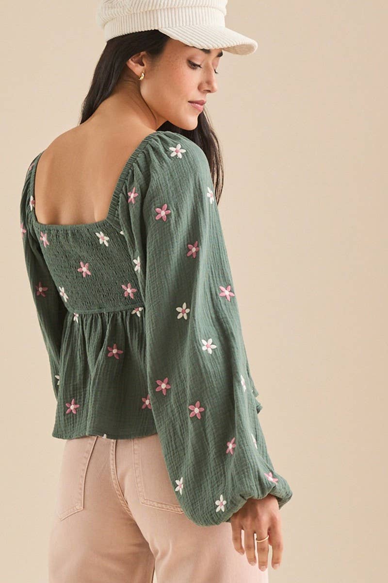 CWTBLL3953_LOOSE LANTERN SLEEVE SQUARE NECK EMBROIDERED TOP