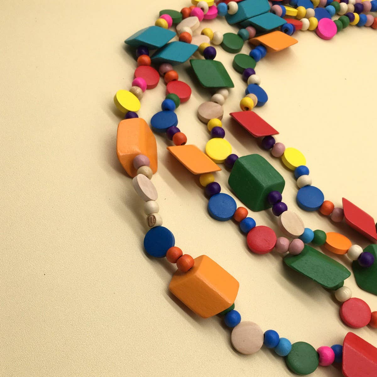 COLORFUL GEOMETRIC HANDMADE WOODEN BEAD NECKLACE