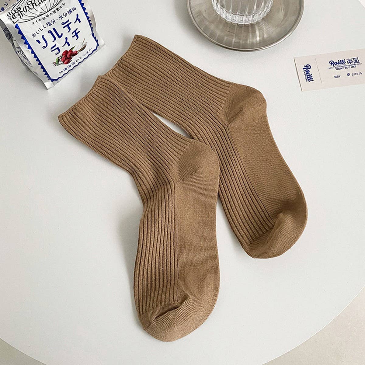 CWMS2491_MID-CALF SIMPLE RETRO STRIPED WOMEN'S SOCKS