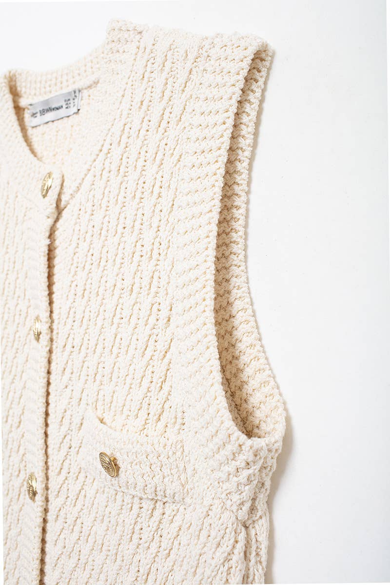 EIGHTSTRAND KNITTED CREW-NECK SINGLE-BREASTED VEST