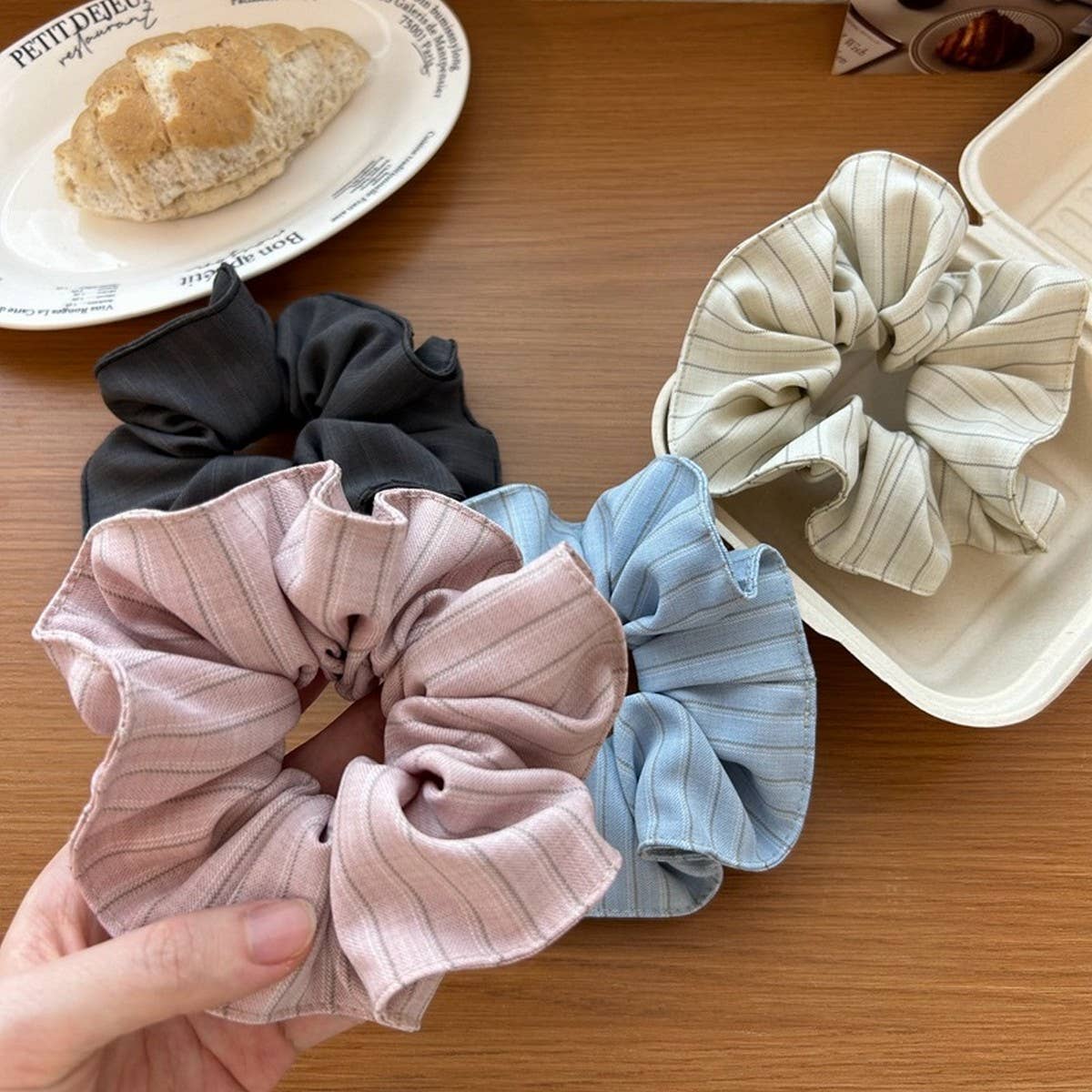 STRIPED ALL-MATCH LARGE INTESTINE HAIR SCRUNCHIES_CWAHA2822