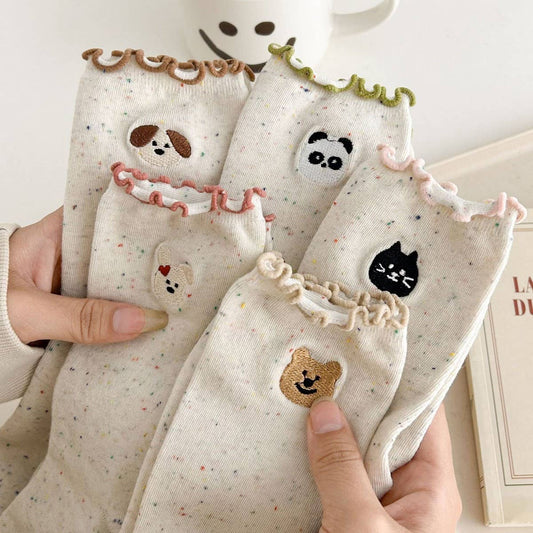 NEW EMBROIDERED BEAR FUNGUS LACE MIDDLE SOCKS