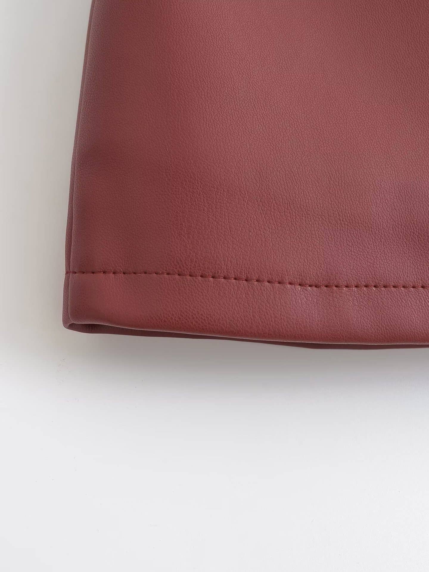 Fashionable and niche PU leather skirt
