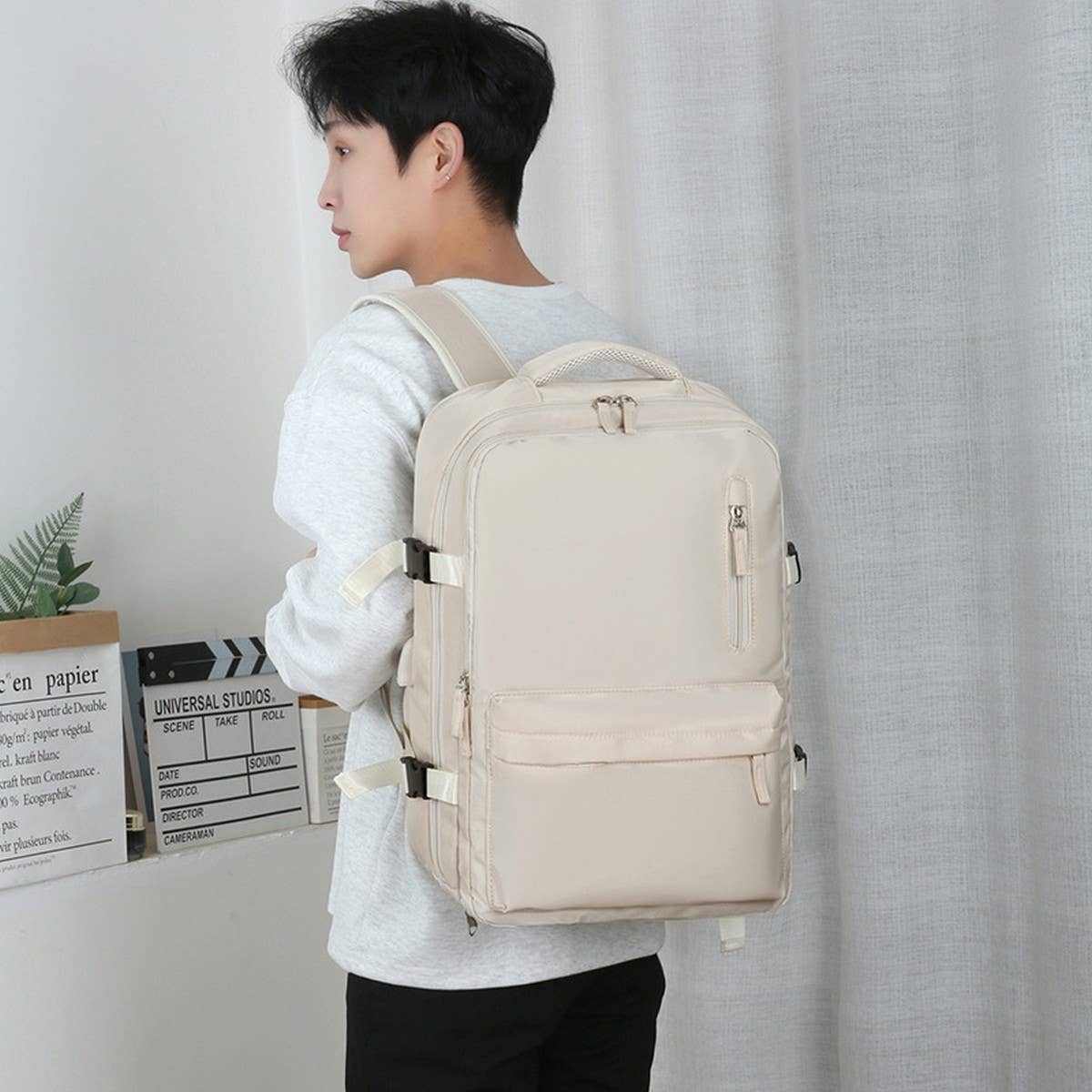 Lightweight Travel Backpack for Business Trips_CWAB5424