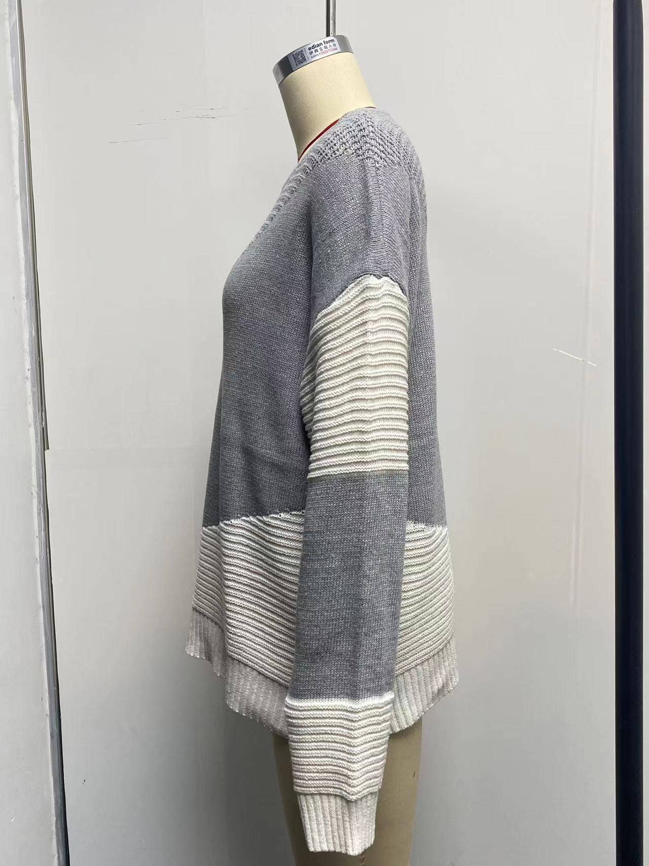 CREW-NECK COLOR MATCHING BASE PULLOVER SWEATER