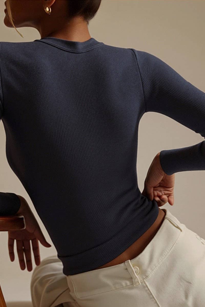 CWTBLL01036_SOLID LONG SLEEVE SLIM FIT BASE TOP