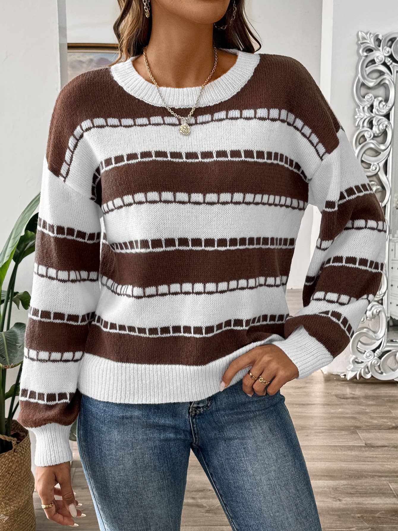 COLOR MATCHING STRIPED CASUAL PULLOVER SWEATER