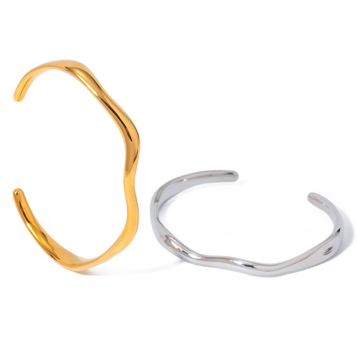 18K Gold Wavy Open Cuff in Stainless Steel_CWAJE4647