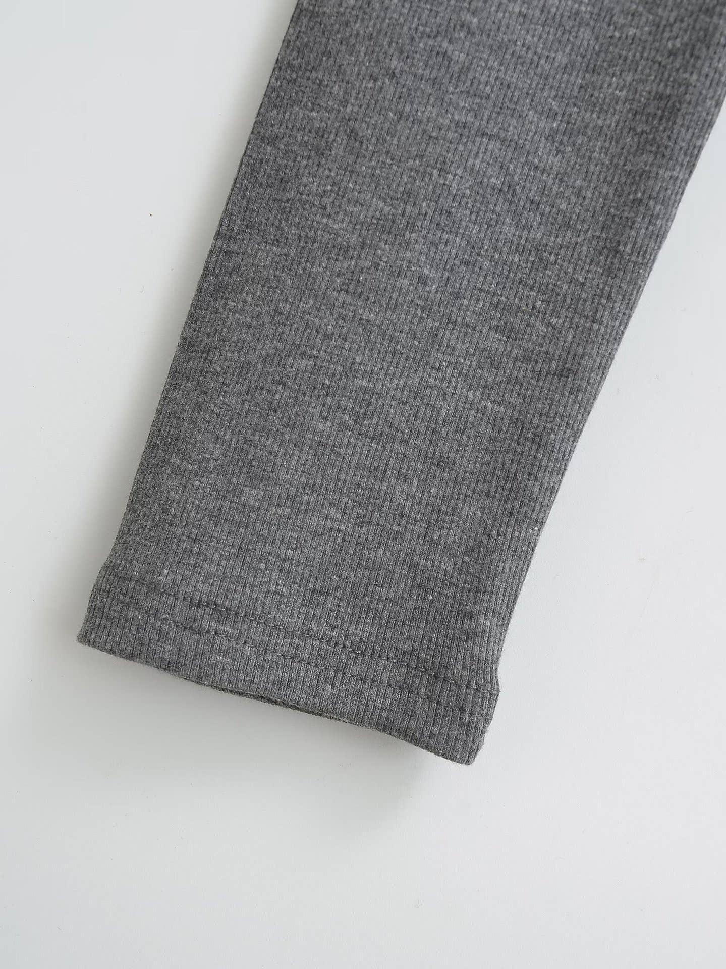 Design cross-V-neck zipper hooded sweatshirt