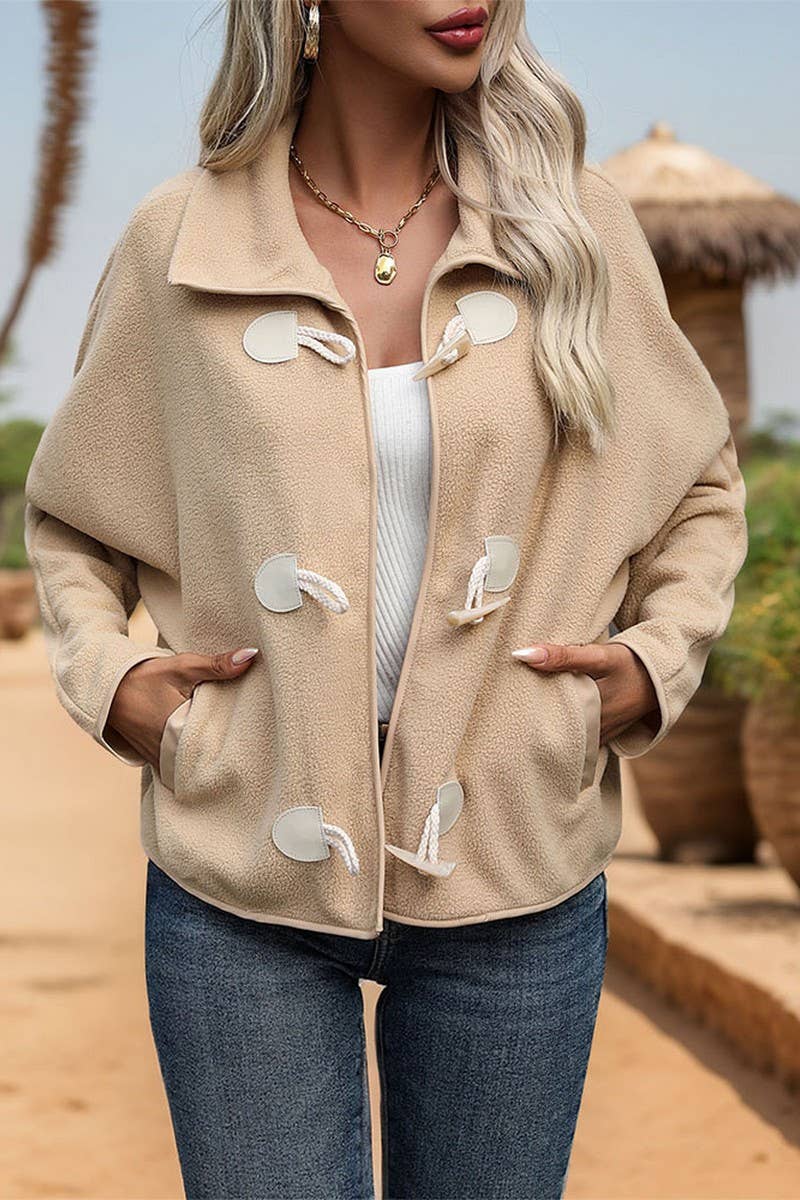 CWOCO0222_POLAR FLEECE LAPEL HORN BUTTON SHORT JACKET