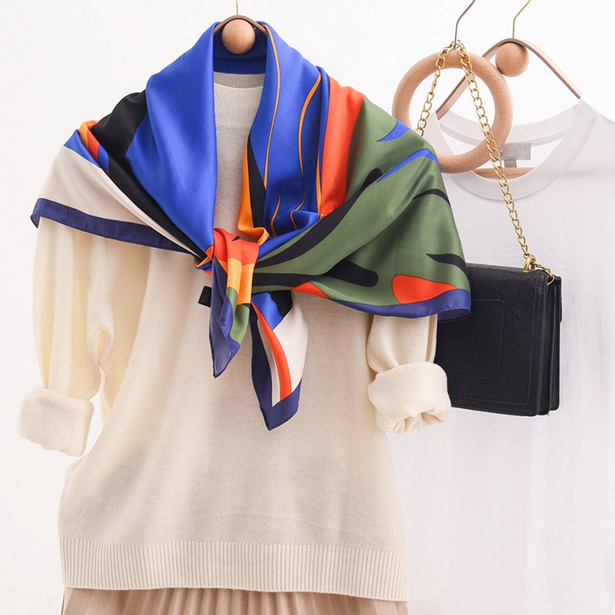 CWASC2401_RETRO GRAFFITI SQUARE SCARF COLORFUL NICHE SCARF