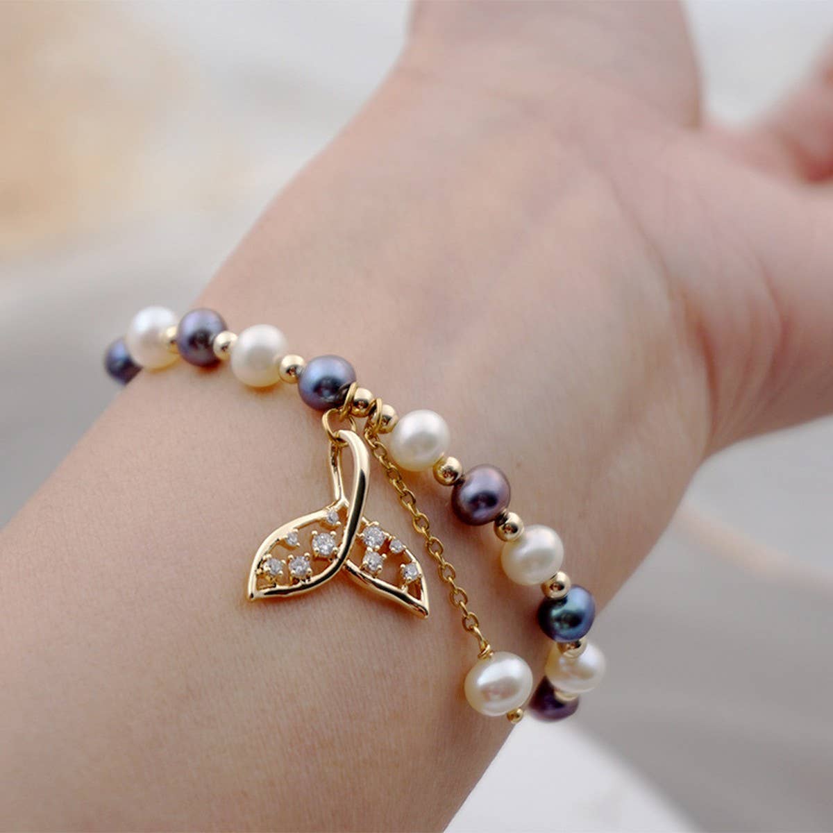 FRESHWATER PEARL SIMPLE VINTAGE BRACELET