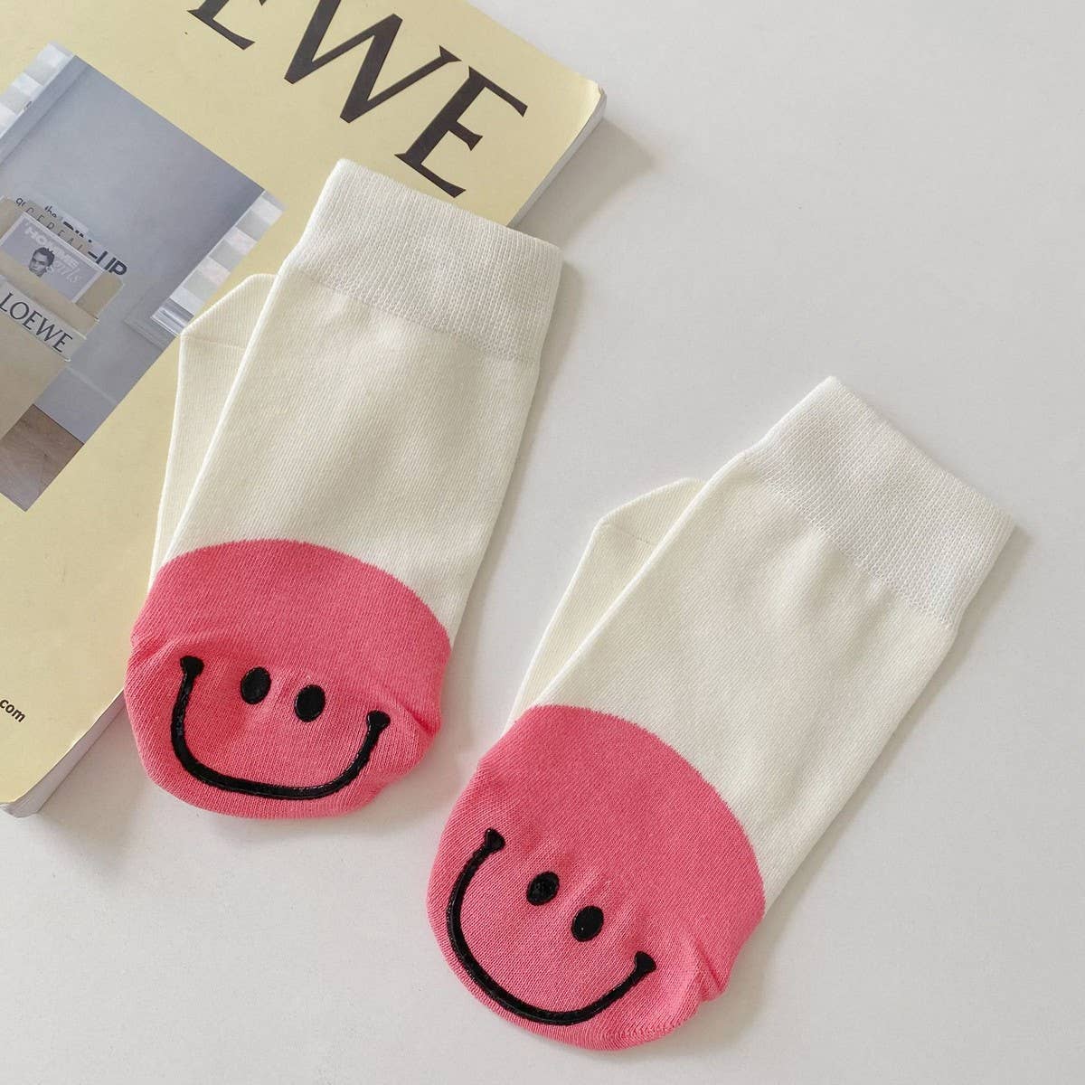 NEW HOT STAMPING SMILEY FACE SOCKS