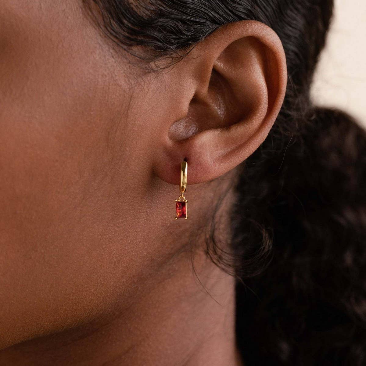 Polished Geometric Hollow Earrings Stainless_CWAJE5031