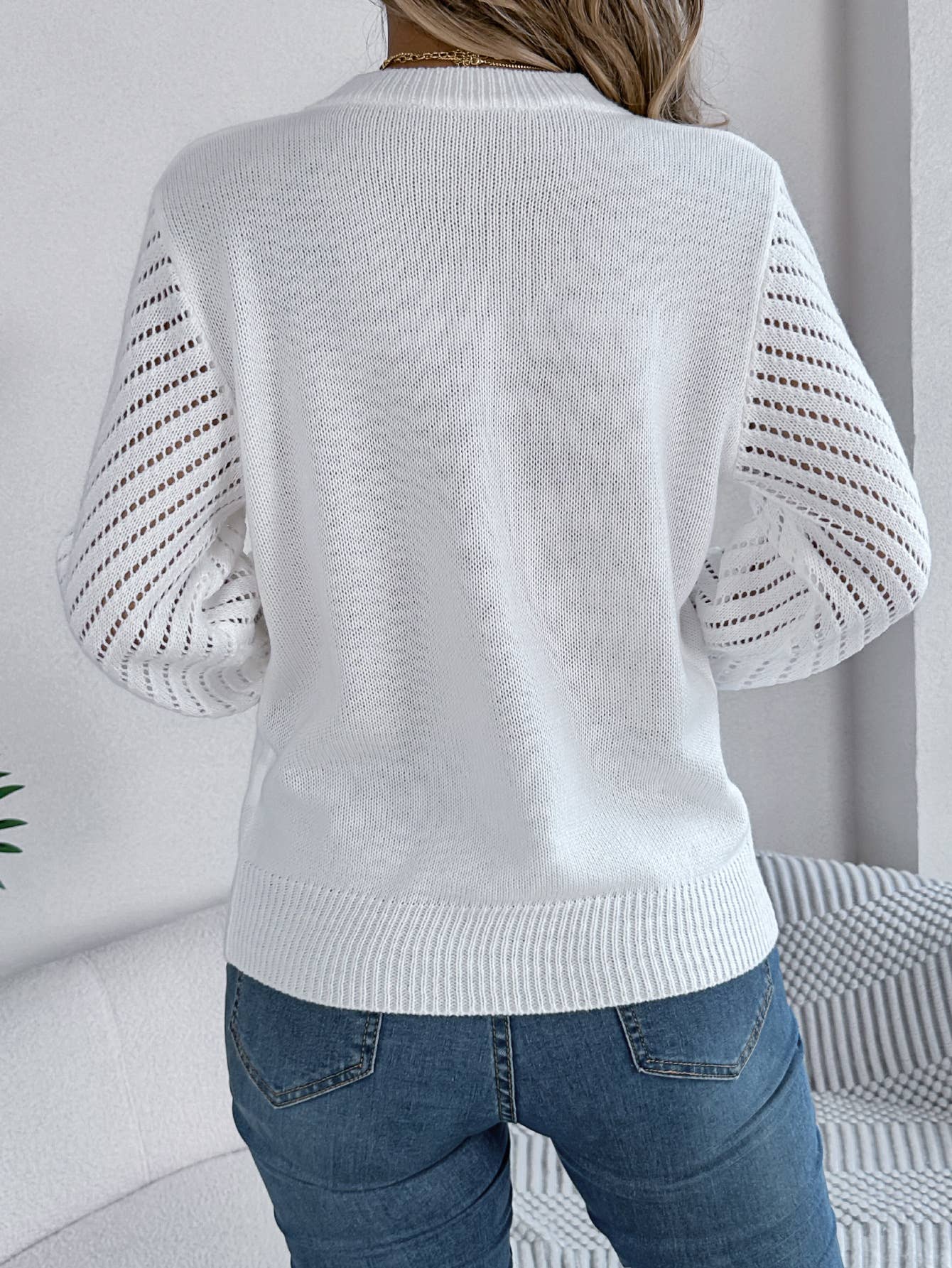 CREW NECK HOLLOWED OUT SLEEVE PULLOVER SWEATER
