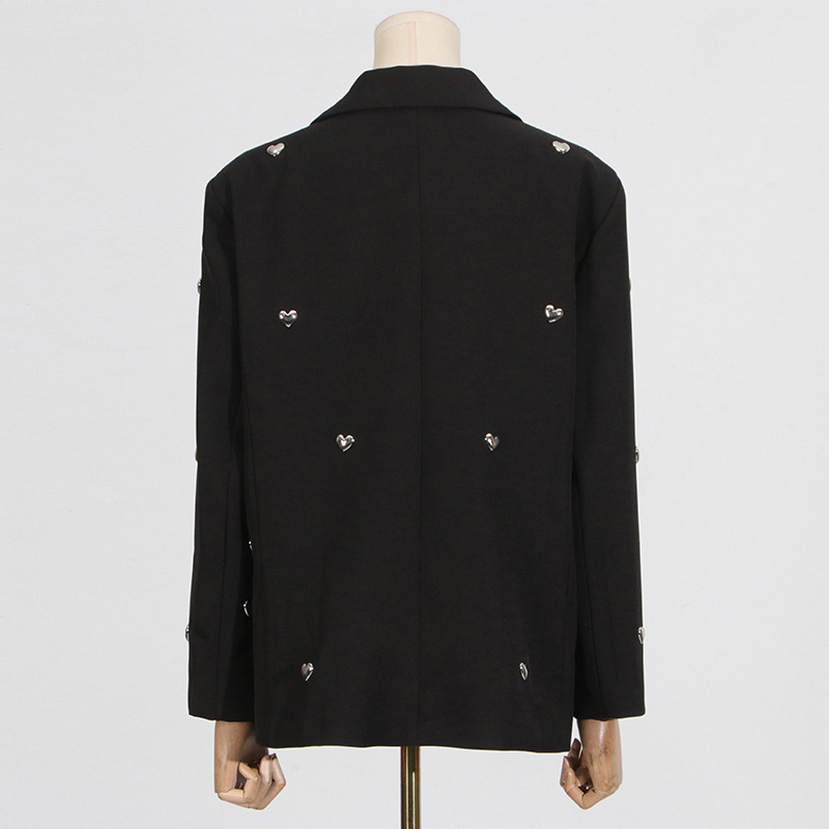 Spring Loose Fit Blazer with Heart Metal Detail_CWOCO1231