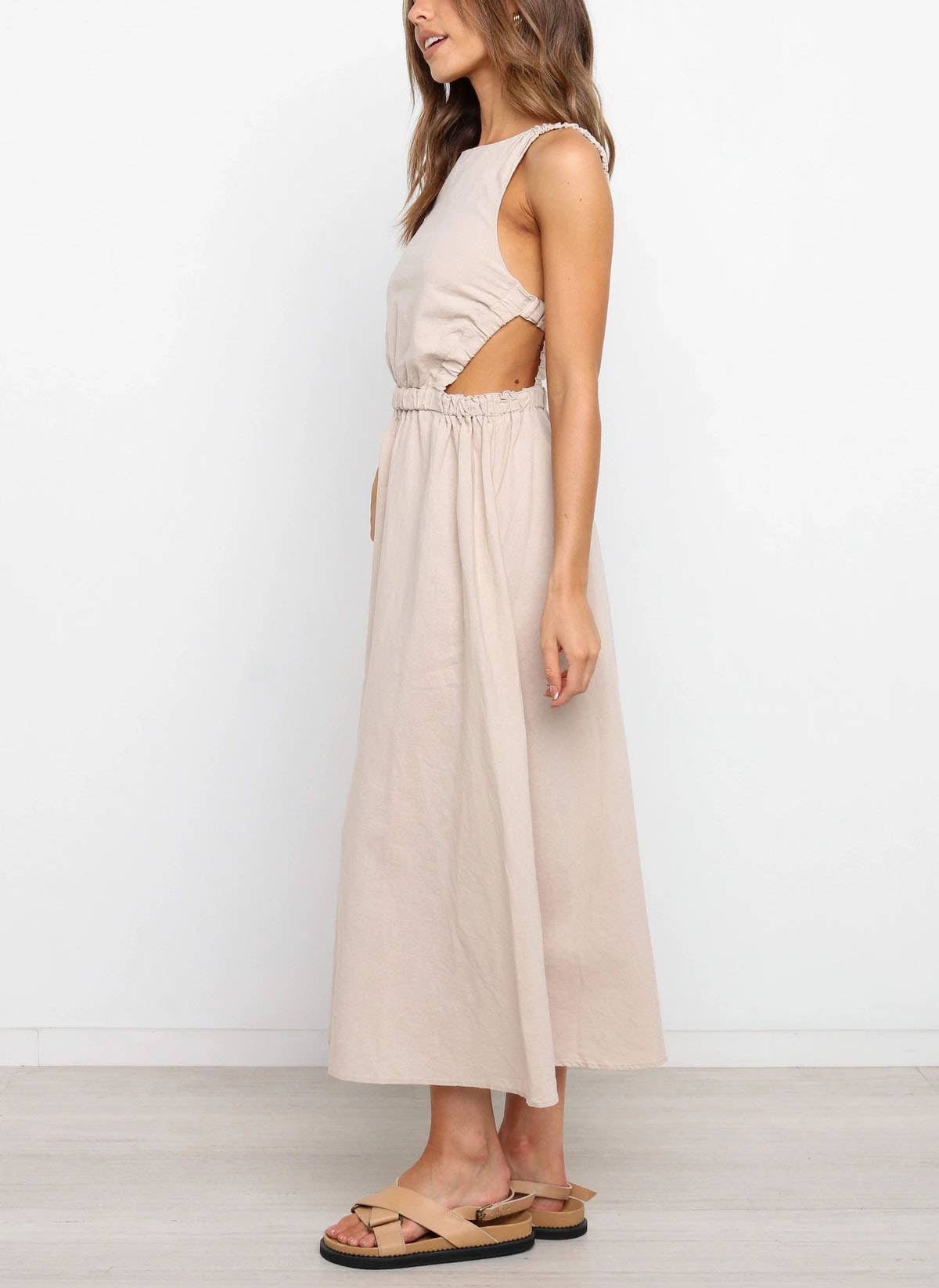 BACKLESS CUT-OUT SOLID COLOR COMMUTER DRESS