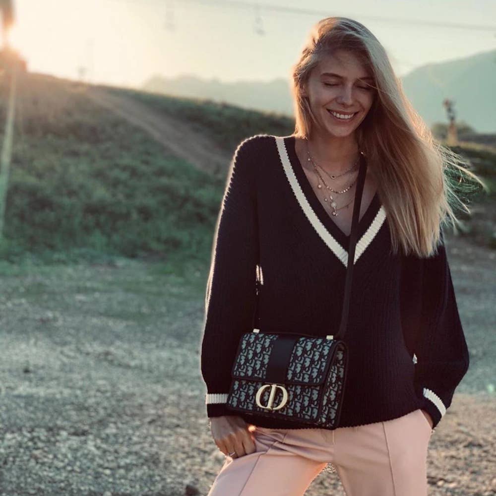 Deep V-neck loose off-the-shoulder sweater