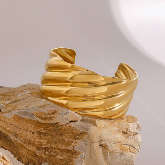 Retro Wave Design 18K Gold Steel Open Bangle