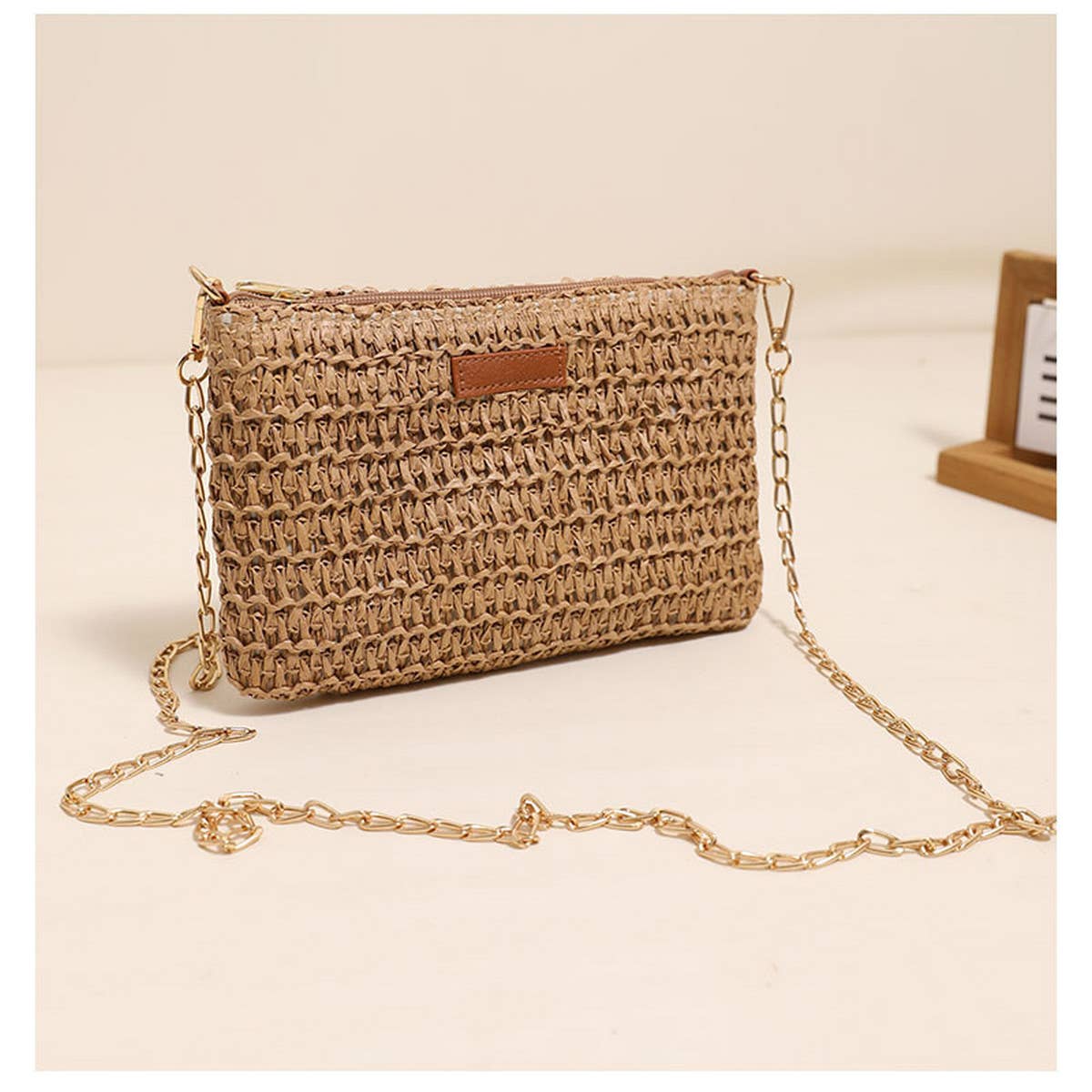 SOLID COLOR SQUARE CLUTCH WOVEN BAG_CWAB1871